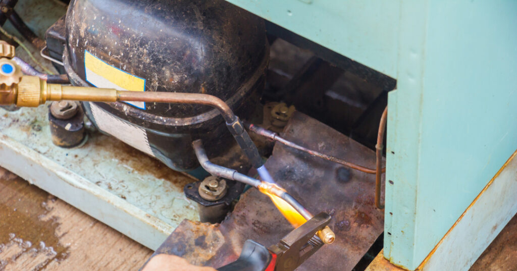 Assistência Técnica Esmaltec em Barueri | Autorizada em Barueri reparo de compressor