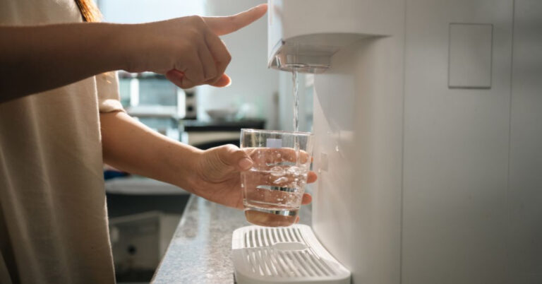 Conserto de Purificador de Água em Barueri | Assistência Perto de Mim agua sem controle de temperatura